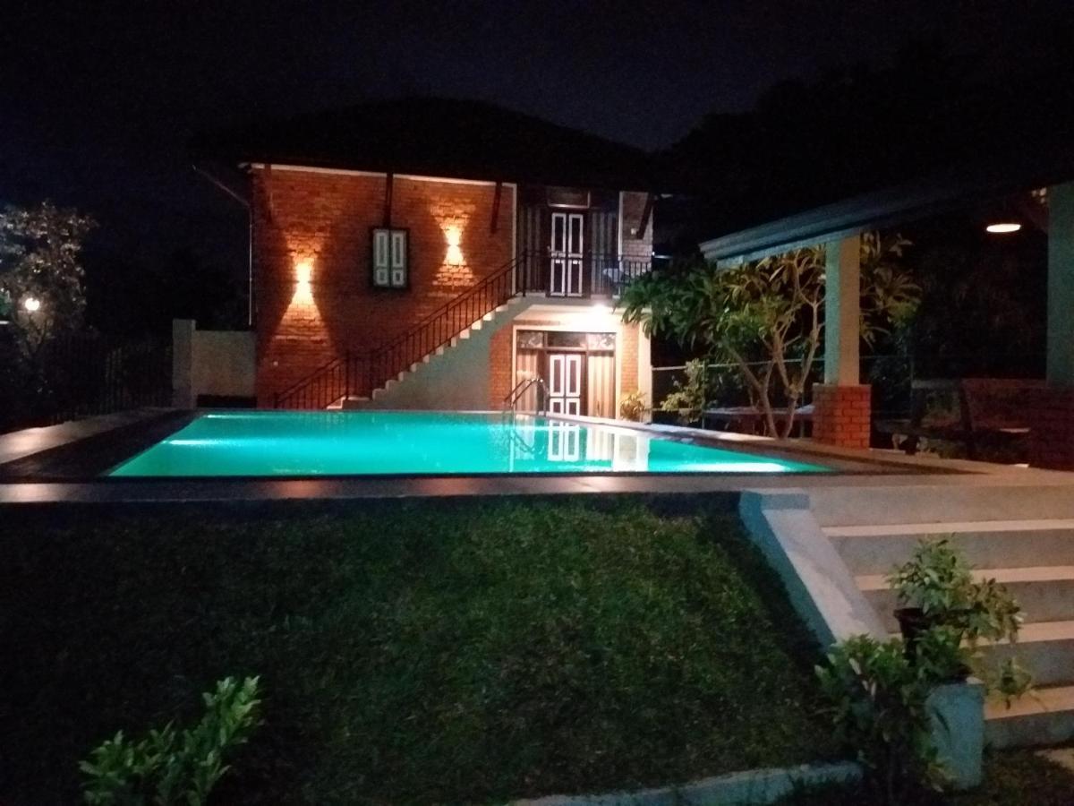 Green Wood Villa Negombo Eksteriør bilde